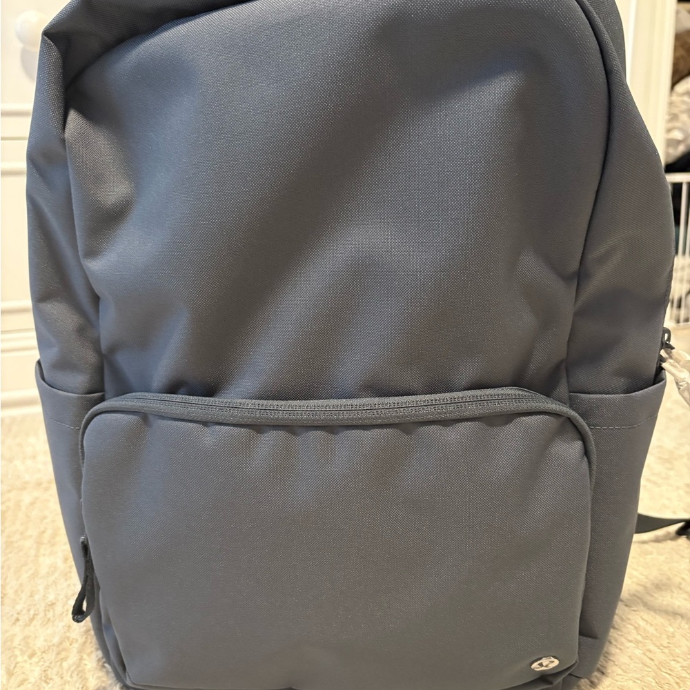 Lululemon  Everywhere Backpack Tech Canvas Gray
